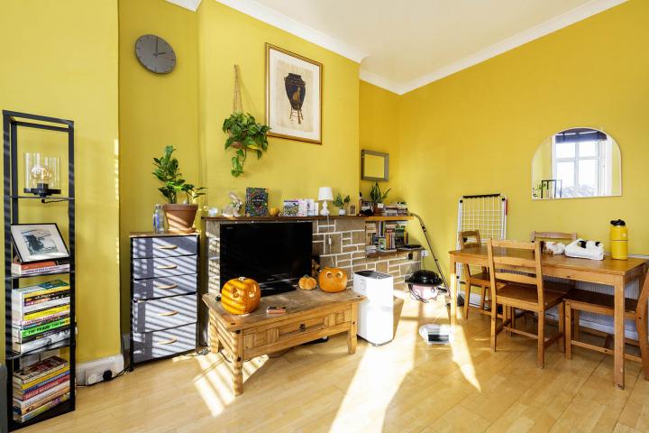 Modern Sharers Apartment Fordwych Road, West Hampstead